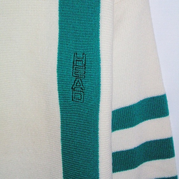 Adorable vintage 100% wool turtleneck ski sweater! - Picture 5 of 9